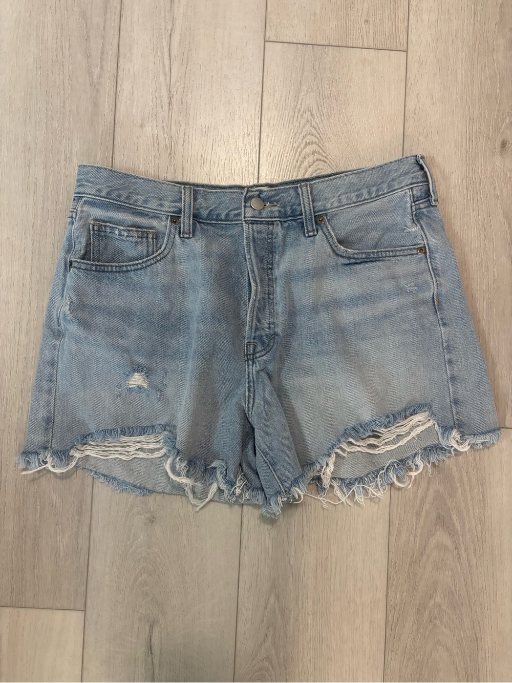 Universal Thready Light Blue Distressed Denim Shorts - 90s Baggy Style